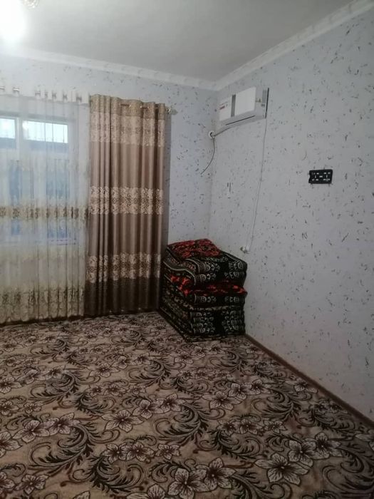 Uy sotiladi xamma qulayliklariga ega