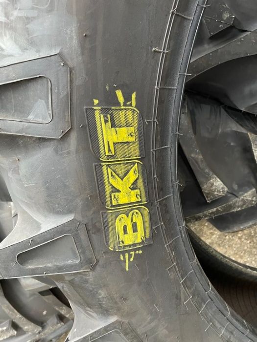 Anvelope noi 14.00-38 BKT cu 12PR livrare rapida si garantie 2 ani