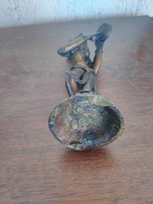 Продавам антикварна Индиска бронзова или месингова Склуптора на Богиня