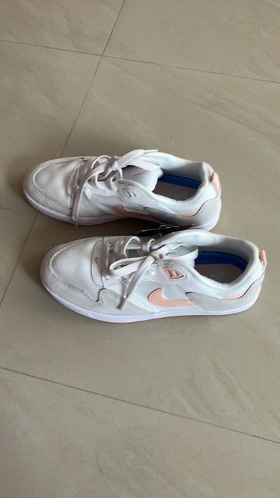 Оригинални маратонки NIKE