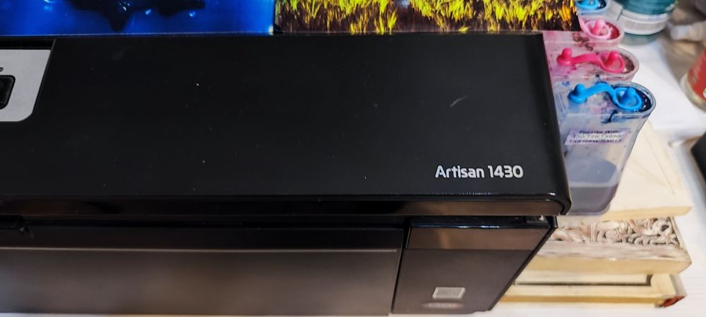 Продам цветной принтер Epson artisan 1430