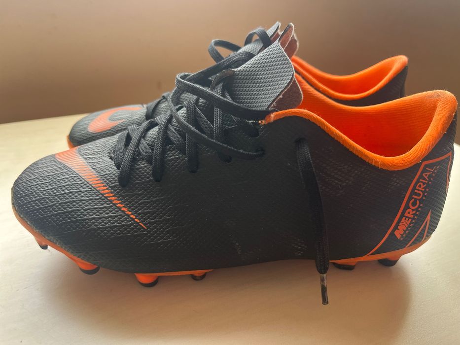 Nike бутонки сетски