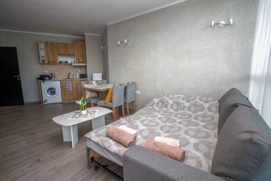 Двустаен, под наем, к-с Атлантис, кв. Сарафово