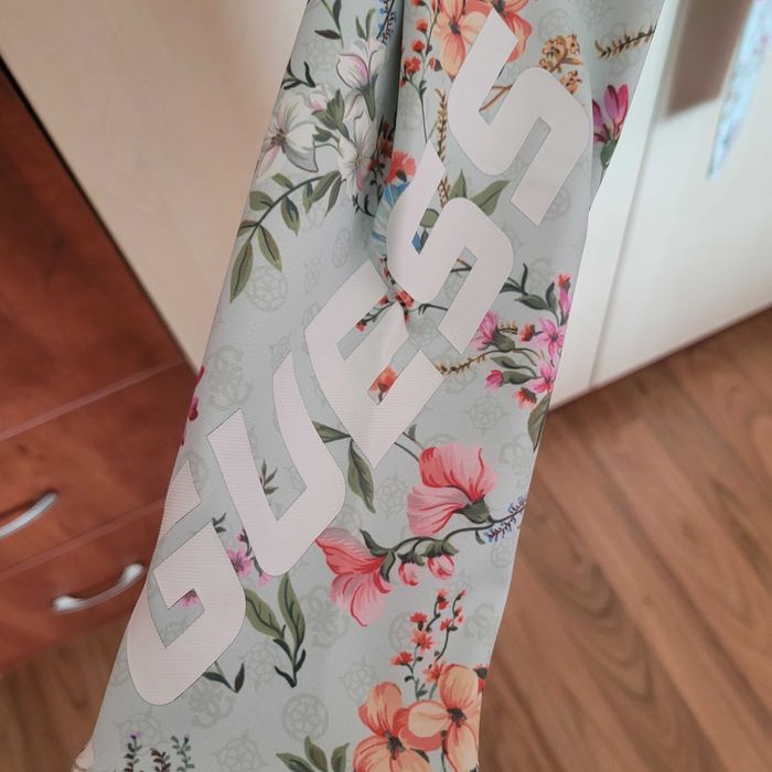 Guess Уникален клин нов,с етикети