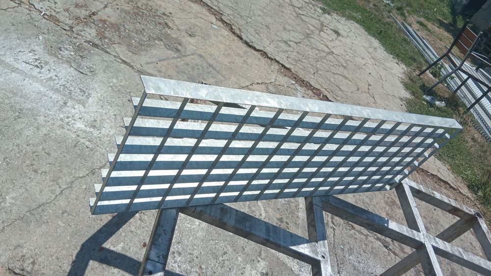 Vand treapta zincate