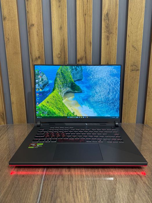 2025 ASUS ROG Strix G16 — RTX 5070 Ti, 32 ГБ RAM, как новый