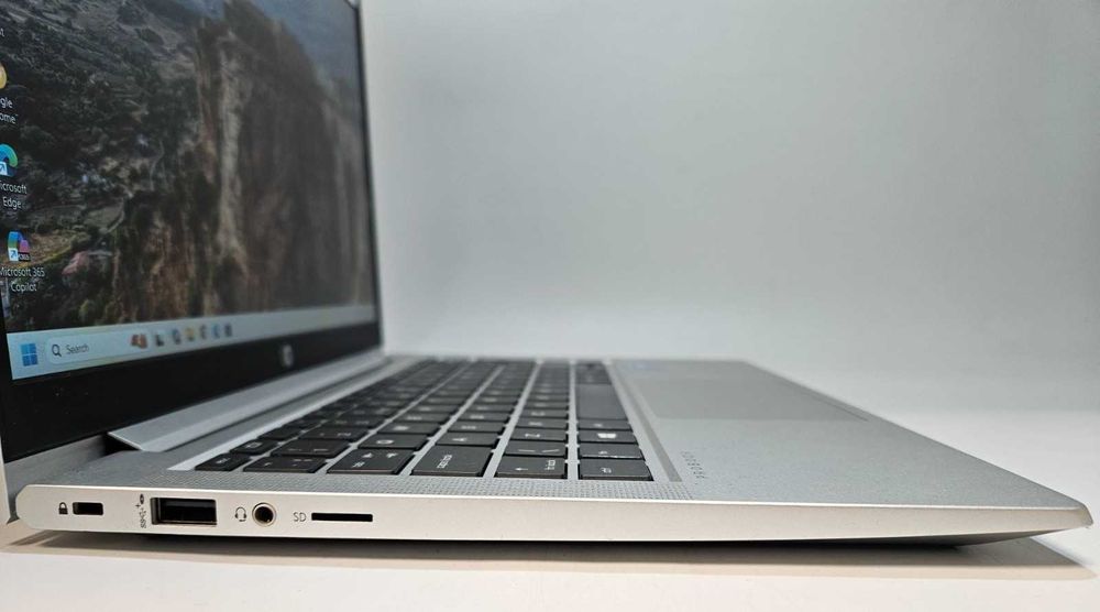 HP ProBook 430 G8* i5-1135G7* 16GB Ram* 256GB NVMe* Iris Xe Graphics