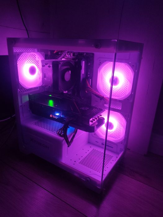 R5 5600x RX 5700 XT 16gb ddr4 NVME SSD