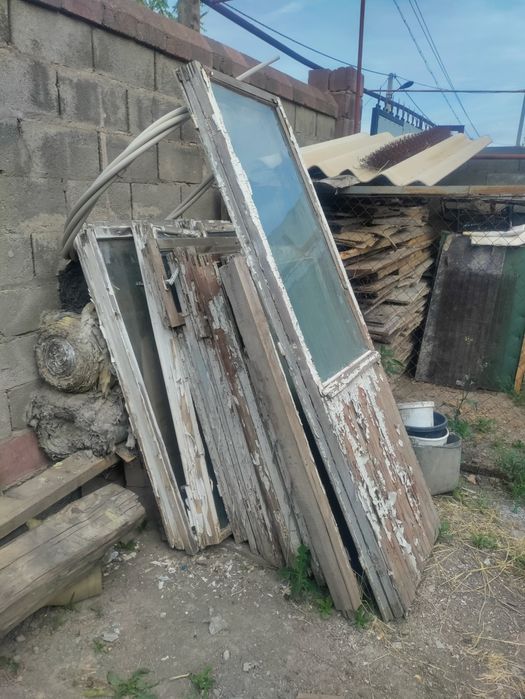 Отдам бесплатно окна деревяные...