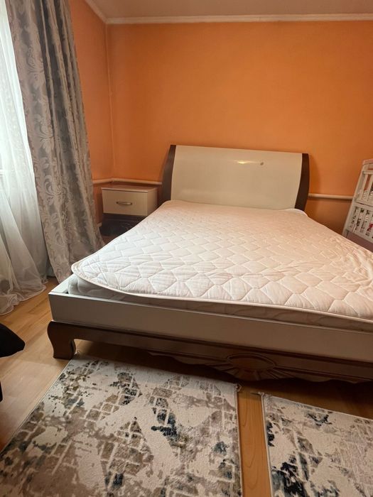 Двухместный кровать