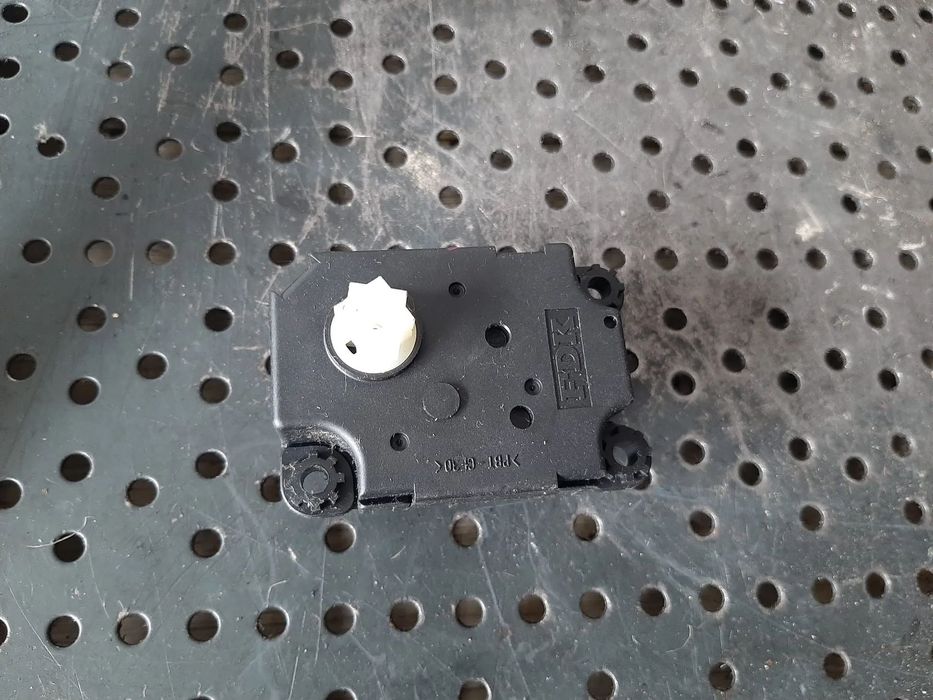 motoras aeroterma 1.5 dci renault scenic 3 megane 3   vhb30-10007-a