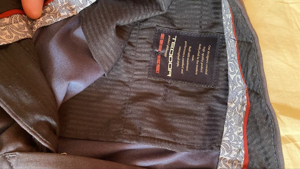 Чисто нов панталон Teodor