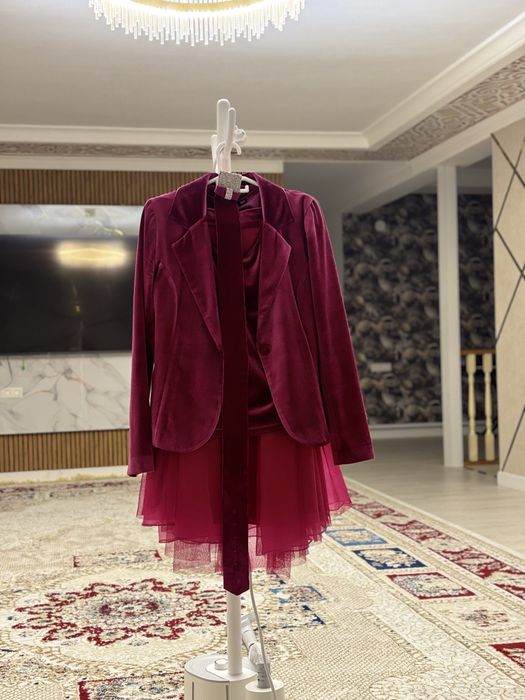 Платье для женщин