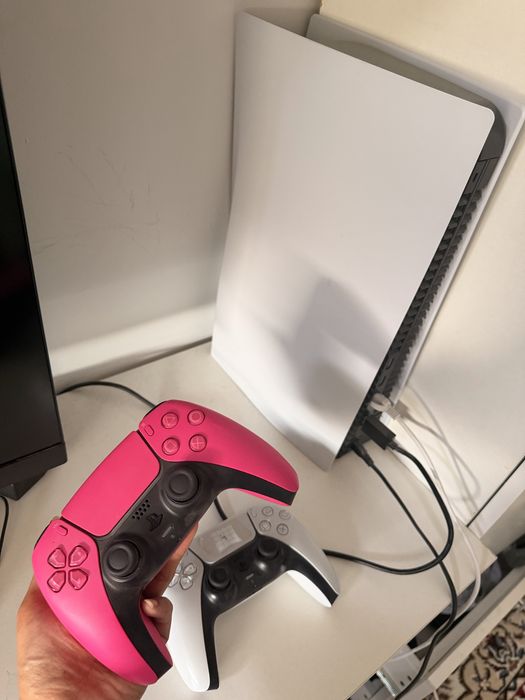 Плэстэйшн приставка