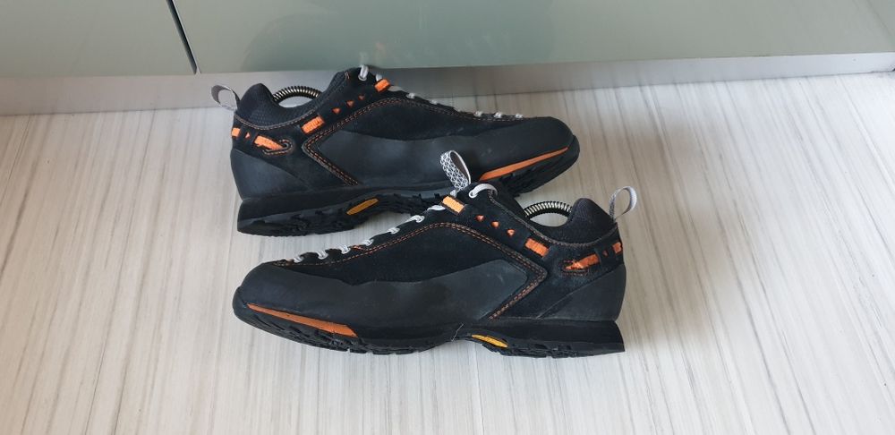 Garmont Dragontail Vibram  39.5/24.5см ОРИГИНАЛ! Дамски спортни обувки