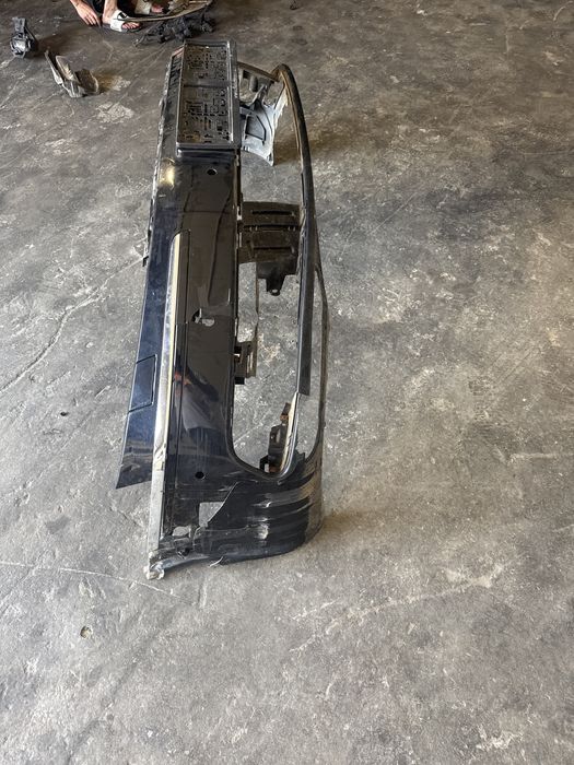 Bara/Spoiler/Masca Vw Phaeton An 2012 Defecta/Sparta