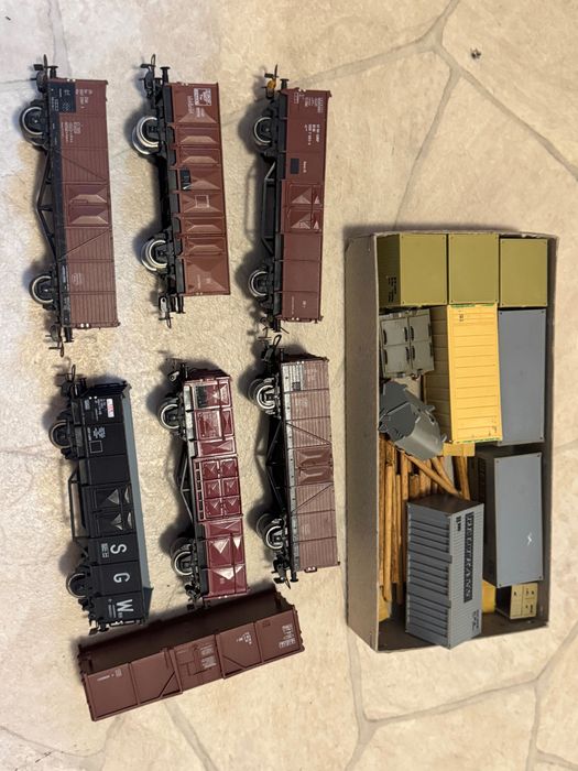 Lot vagoane Piko plus mini accesorii