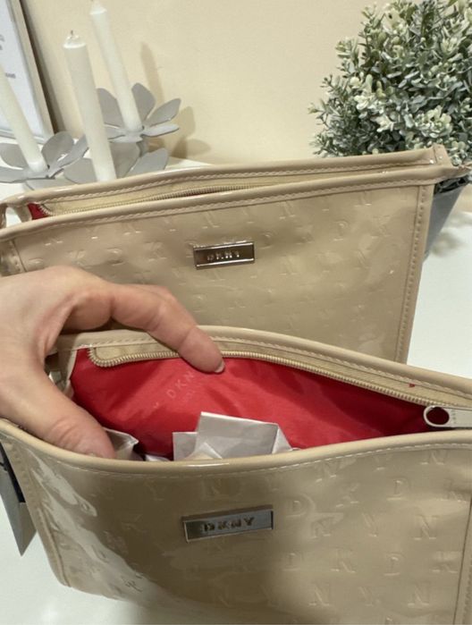 DKNY НОВИ козметични несесери
