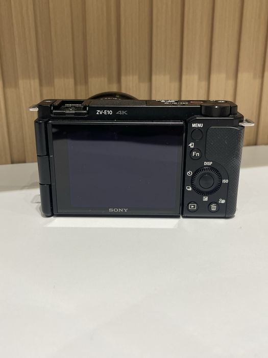Камера Sony ZV-e 10 16-50 mm lens