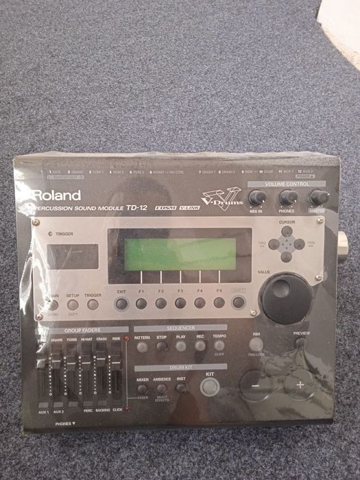 Roland 12 modul почти янги