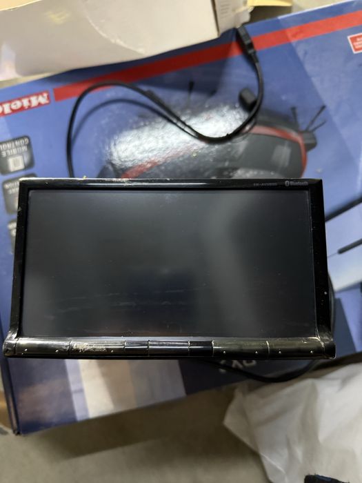 Продам магнитолу JVC