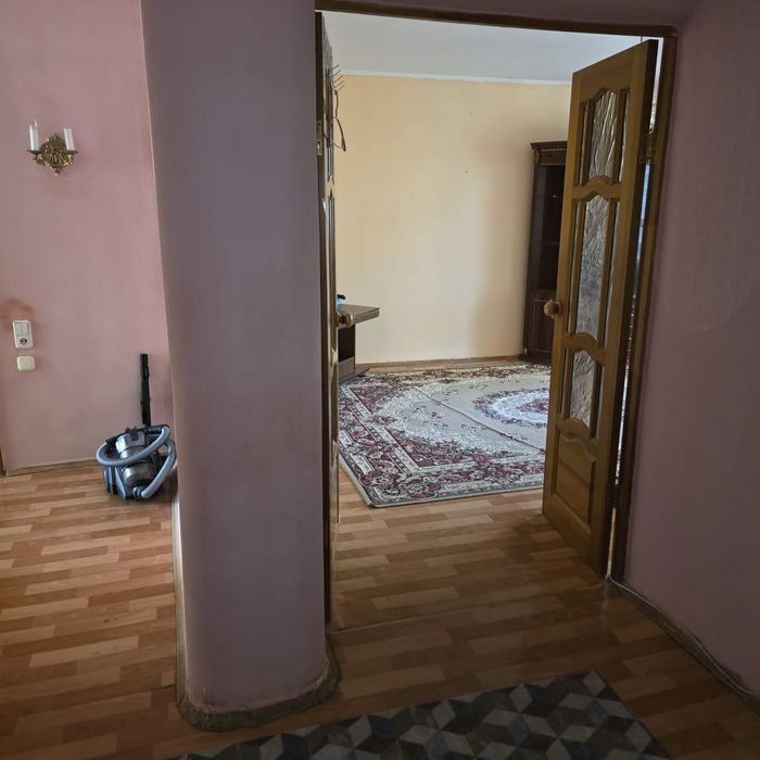 Сдам 2 х комн кв революция