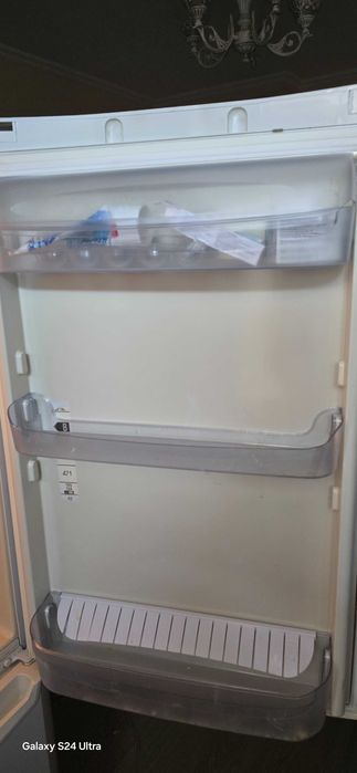 Indesit холодильник