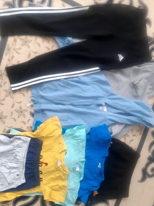 Продам Вещи по 200