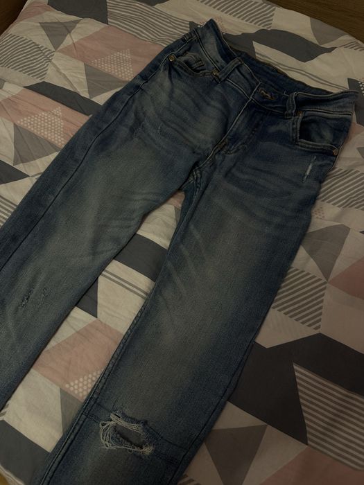 Сини дънки с ниска талия