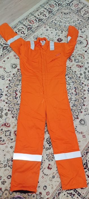 Продам спецовки зимние от 3000 тг.