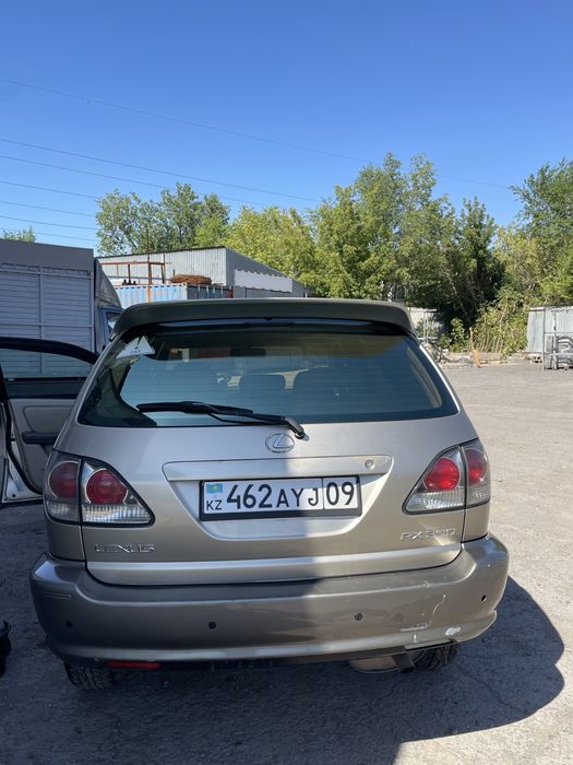 Продам авто lecus rx300