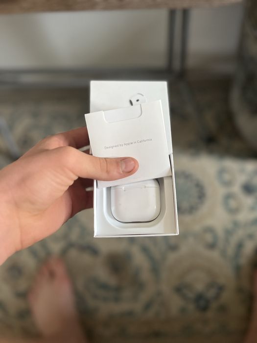 De vânzare Airpods 4