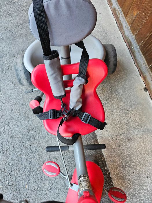 Детска триколка със сенник