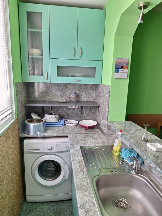 Двустаен преустроен на тристаен напълно обзаведен в жк Свобода/Надежда