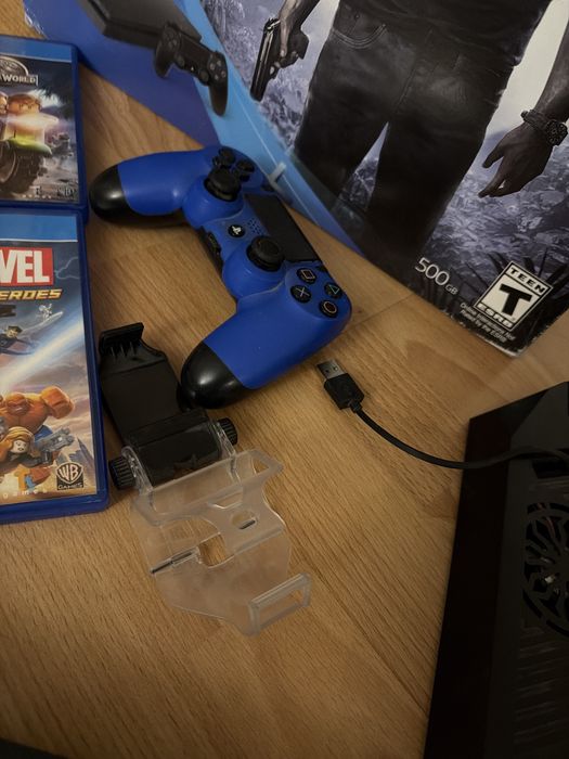 Playstation 4 +слушалки
