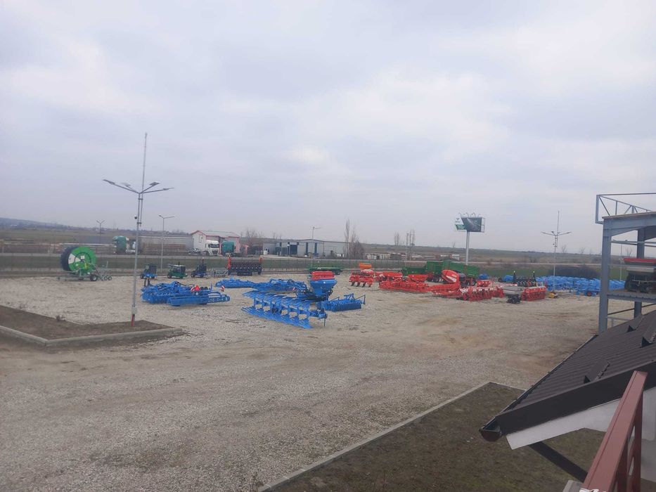 INVESTIȚIE STRATEGICĂ LA DN65 | 10.000 MP teren | Hala industriala | Birouri moderne | Trafo propriu 63 kVA | PIATRA-OLT