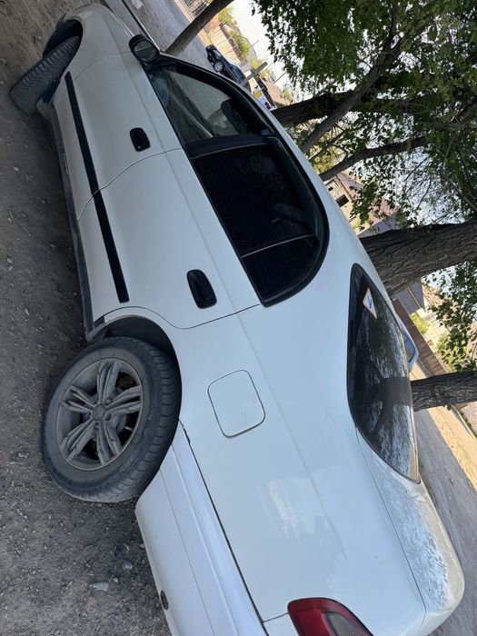 Тоиота корона праворулька