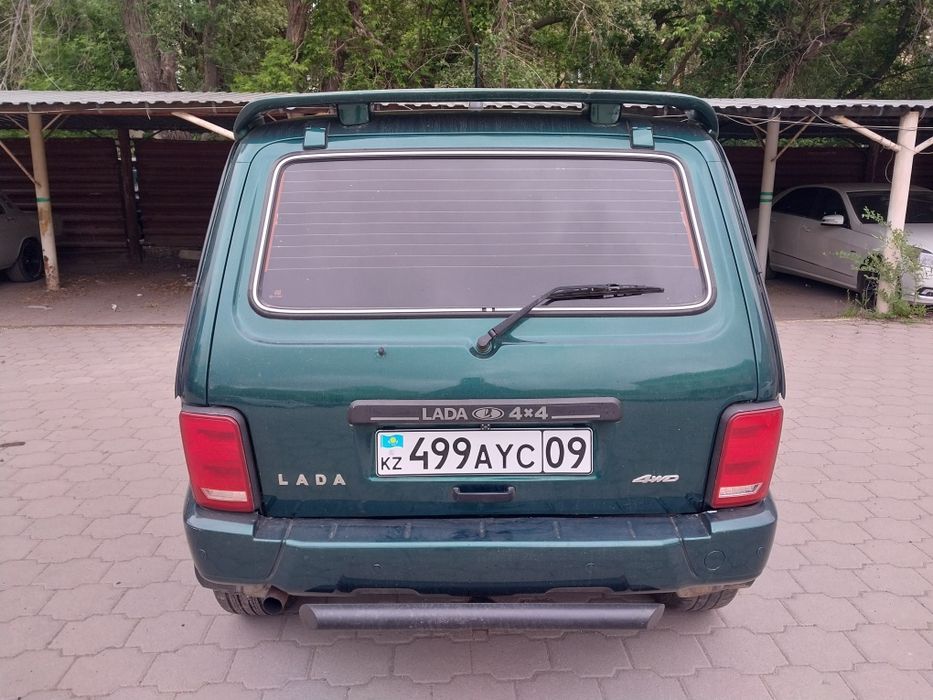 Нива 2013 года. На автомате.