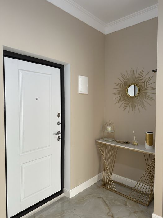 Консоль с зеркалом