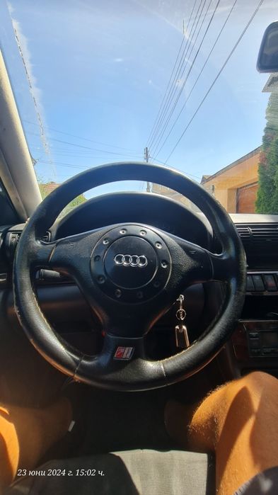 НА ЧАСТИ Audi A4 B5 1996