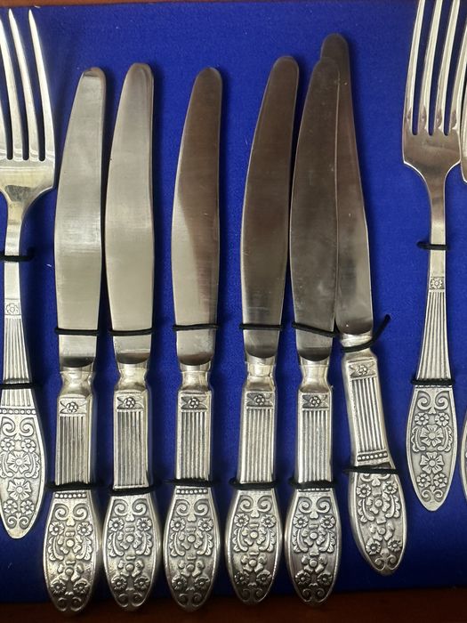 Набор вилок и ложек винтаж