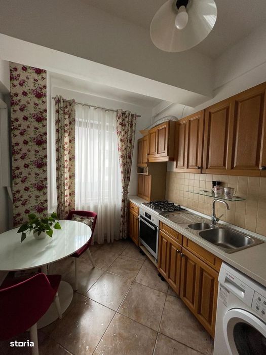 Apartament 2 camere/  Balcon și garaj /