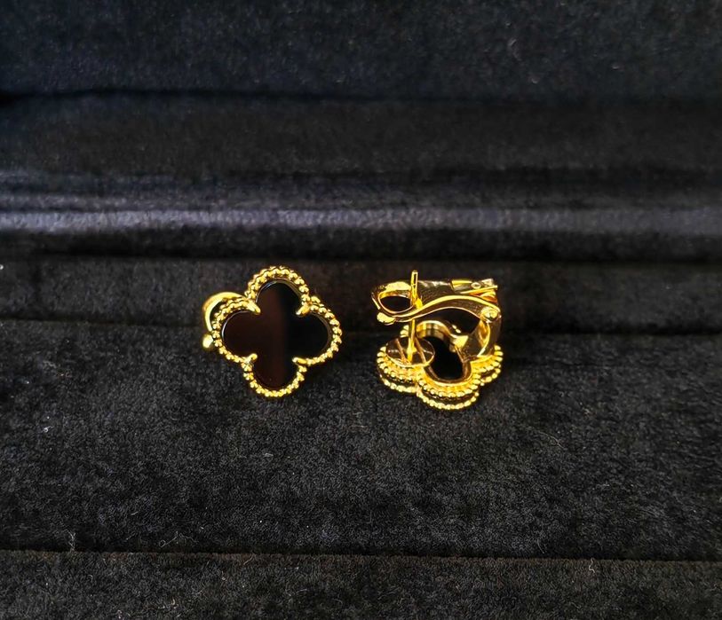 Златни дамски обеци - Van Cleef & Arpels VCA Vintage Alhambra earrings