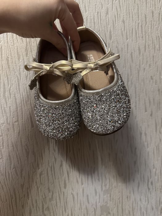 Новые мягкие туфли для девочки
