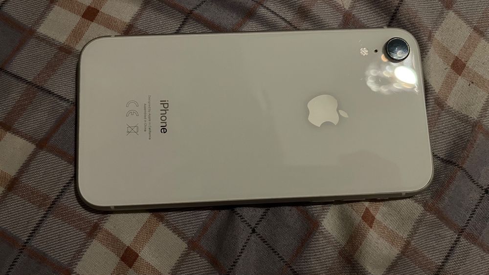 Iphone xr продам