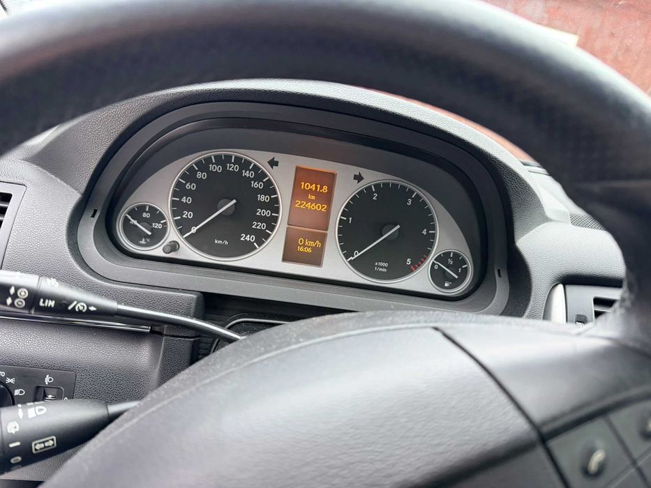 MERCEDES-BENZ B-Class 2011 — imagine 4