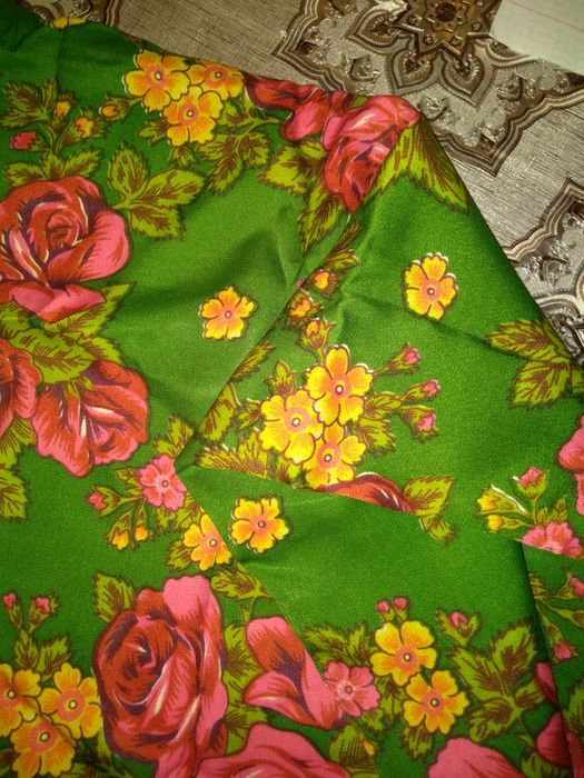 Продам отрезы ткани (шёлк, шифон)