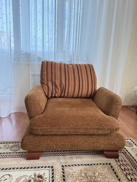 Продам Диван и кресло