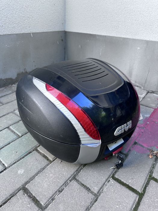 Topcase Givi B33 monolock topbox