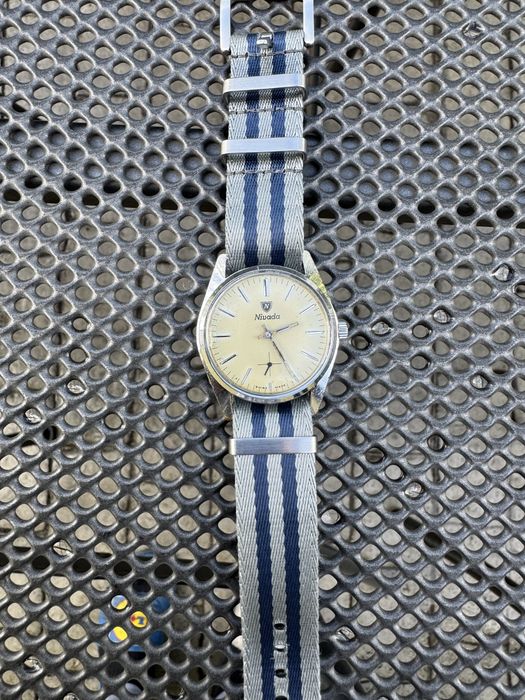 Vand/schimb Ceas mecanic Nivada Grenchen small seconds